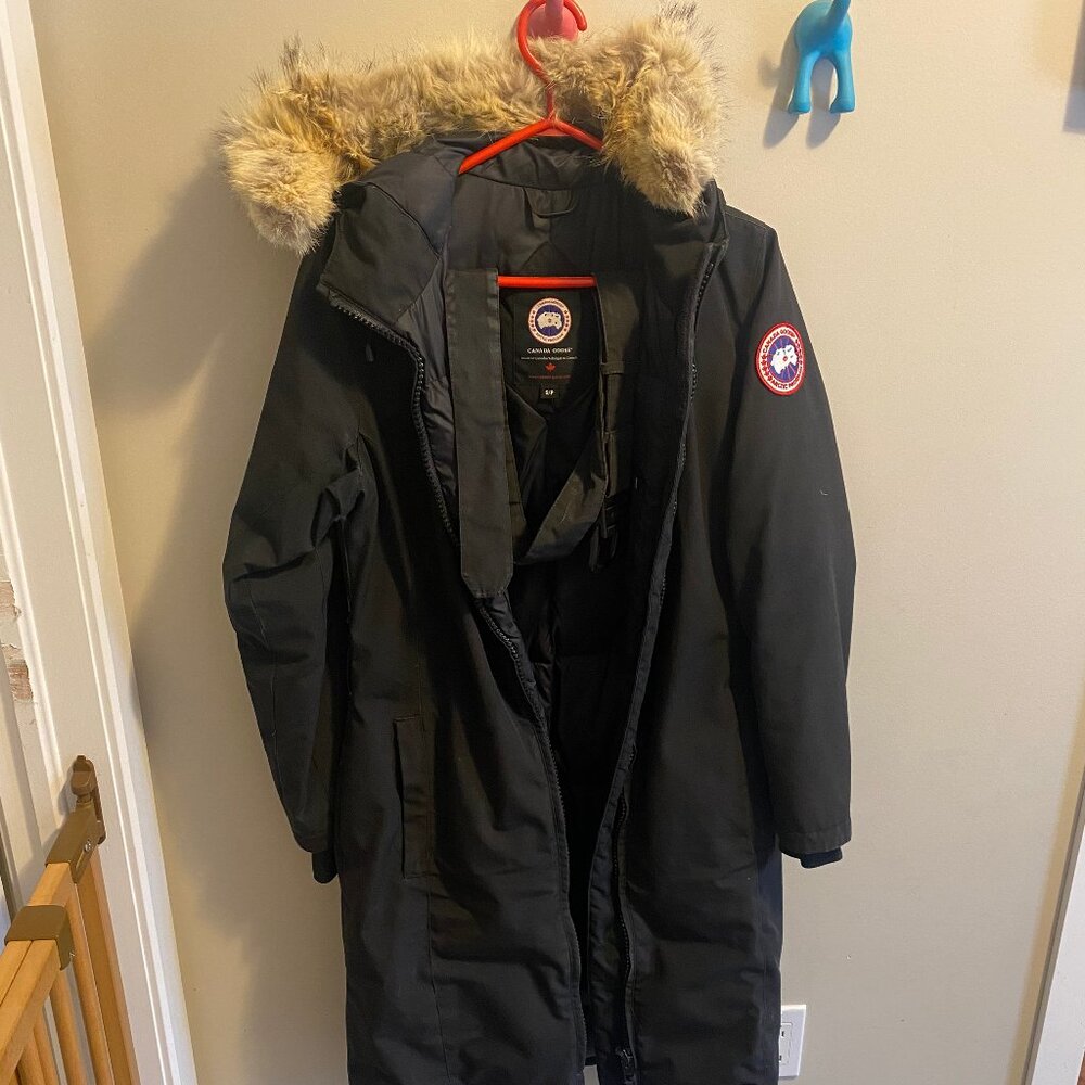 Canada Goose Expedition (Women’s Small, Long Model)